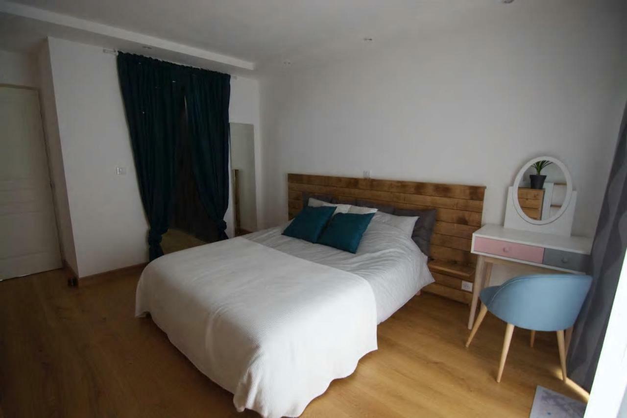 Appartamento Ti Laouen Karaez Carhaix-Plouguer Esterno foto